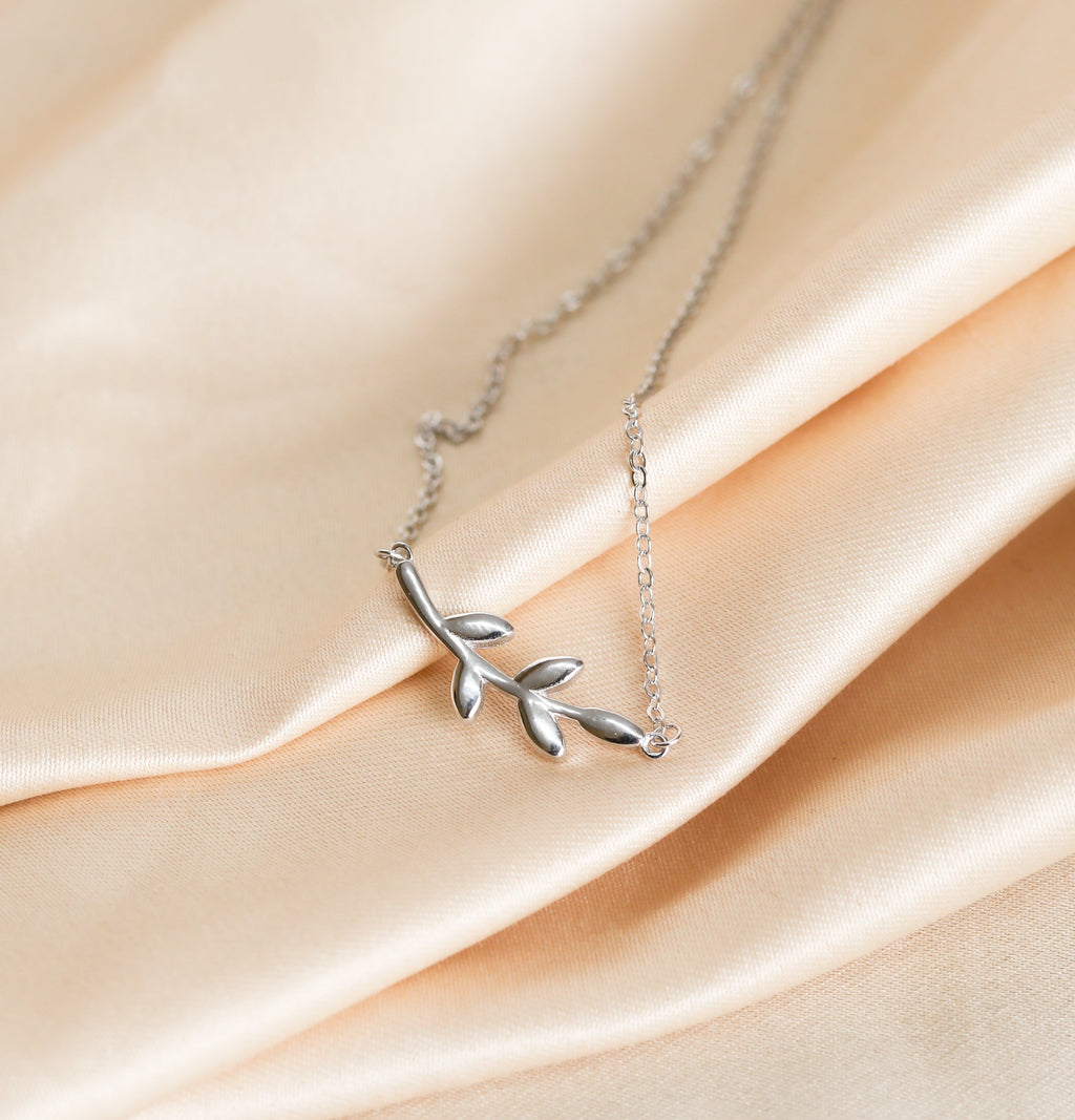 Leafy Affair Necklace